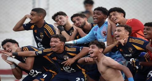 أكبر قلعة رياضية في إفريقيا والوطن العربي.. كيف احتفلت صفحة شباب الأهلي بالفوز على الزمالك؟